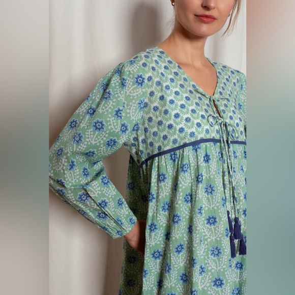 Ophelia & Indigo Evie Azalea Green & Blue Floral Dress 💚 - Picture 5 of 13